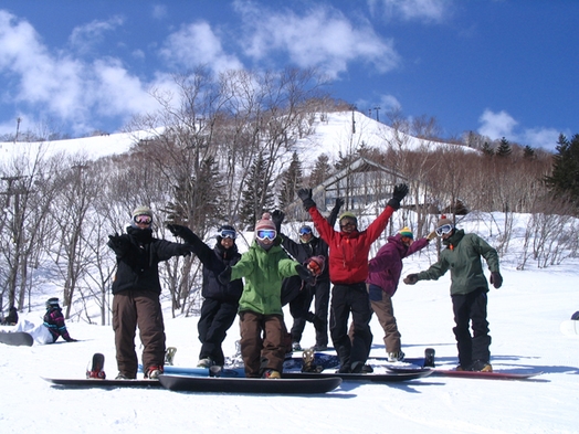【すべっ得】コテージ宿泊+ニセコひらふスキー1日券 スキーパック